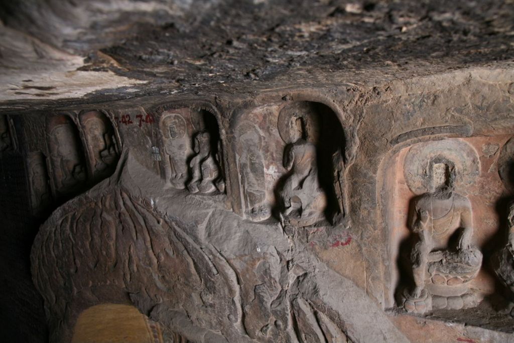 Miniature of Northern Xiangtangshan, South Cave, north vestibule