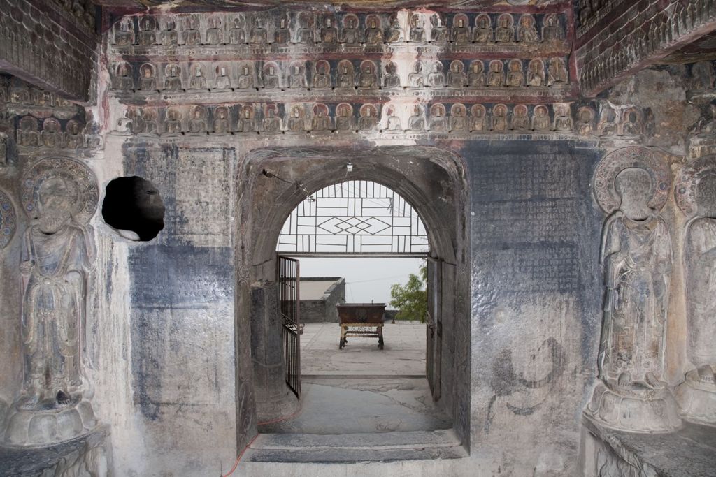Miniature of Northern Xiangtangshan, South Cave, west wall