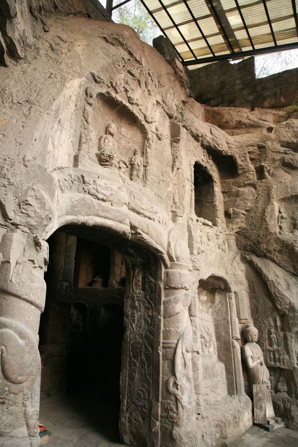 Miniature of Southern Xiangtangshan, Cave 1, exterior