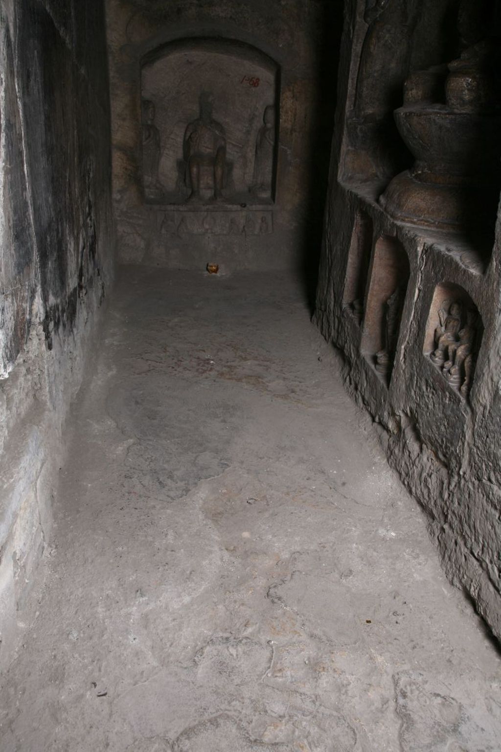 Miniature of Southern Xiangtangshan, Cave 1, floor
