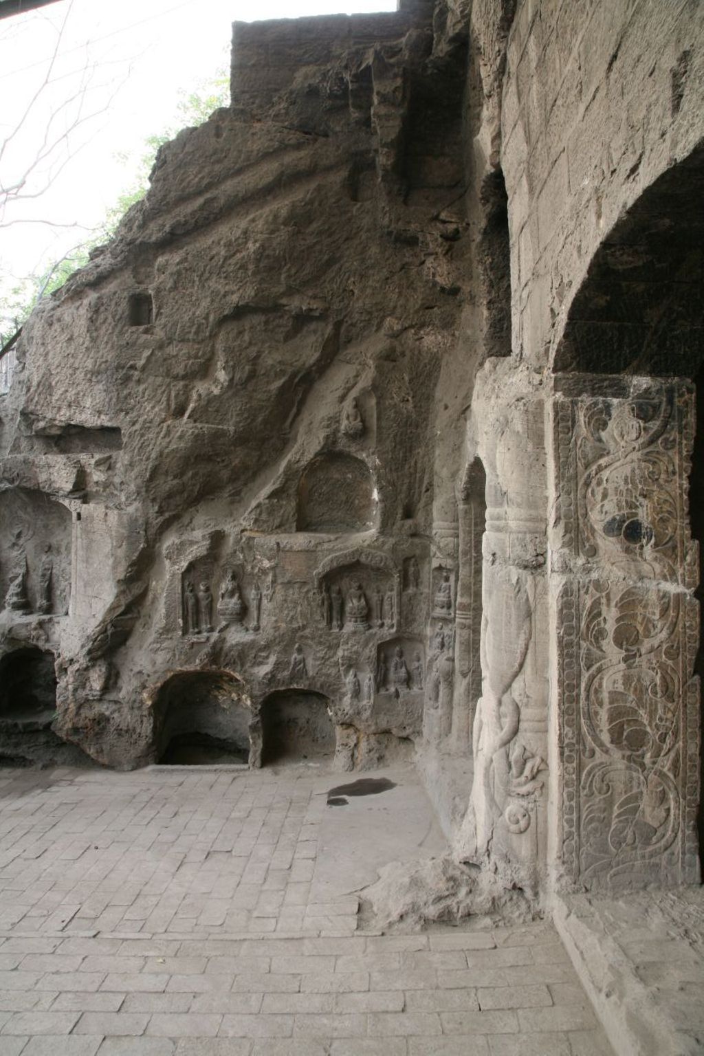 Miniature of Southern Xiangtangshan, Cave 2, exterior