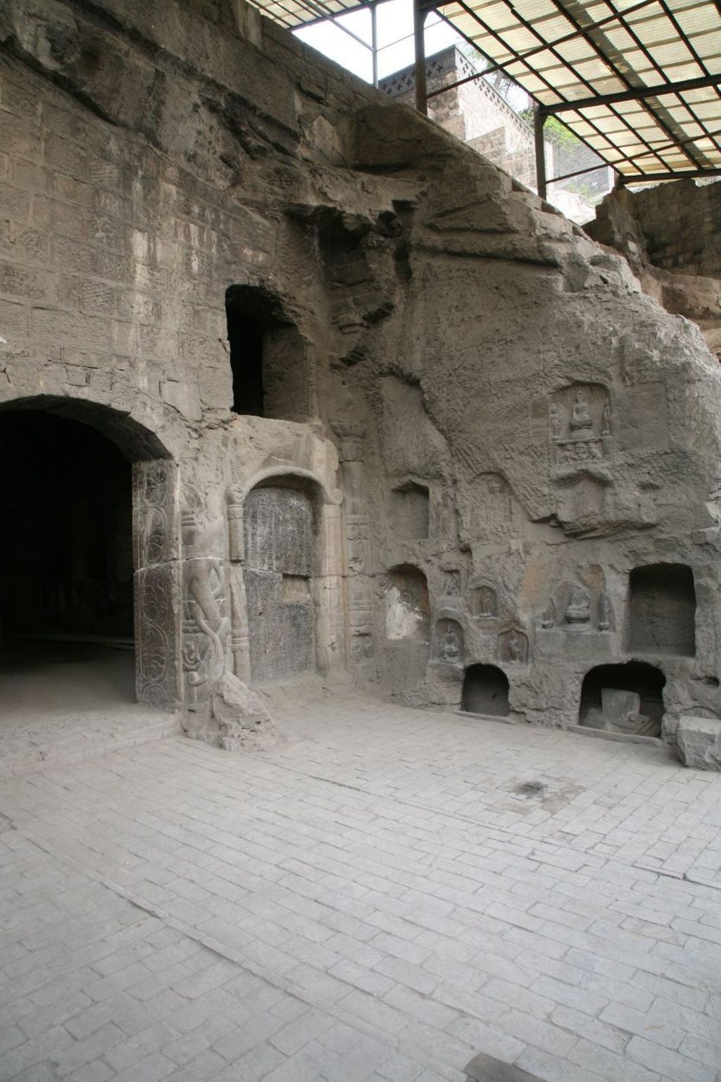Miniature of Southern Xiangtangshan, Cave 2, exterior