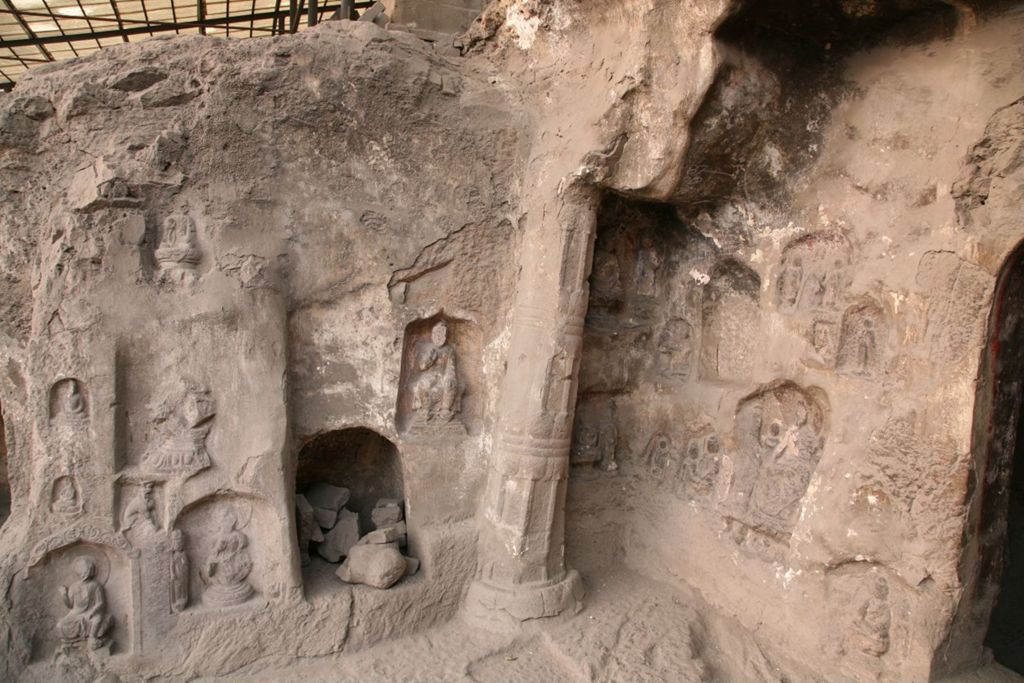 Miniature of Southern Xiangtangshan, Cave 3, exterior