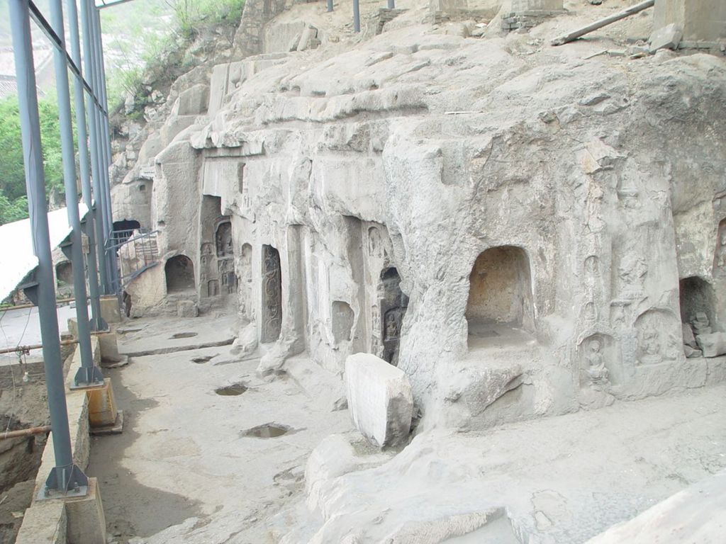 Miniature of Southern Xiangtangshan, Cave 4, exterior