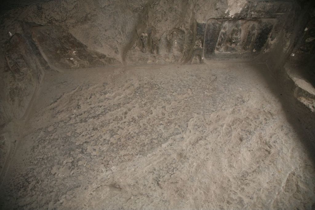 Miniature of Southern Xiangtangshan, Cave 4, floor