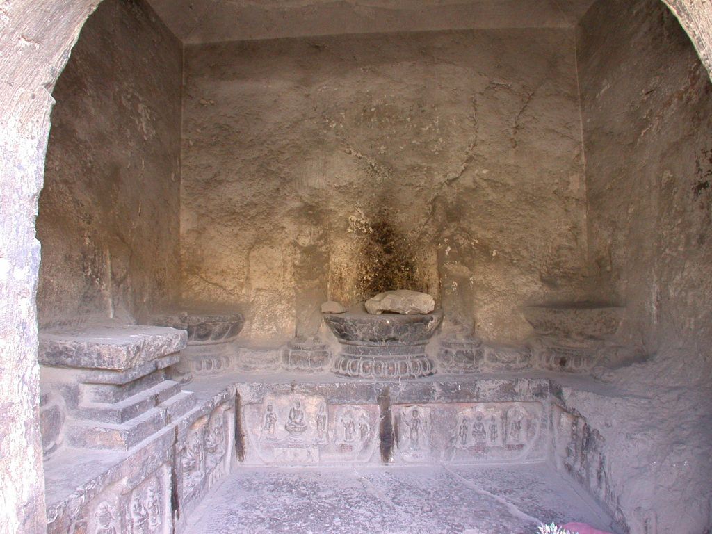 Miniature of Southern Xiangtangshan, Cave 6, interior