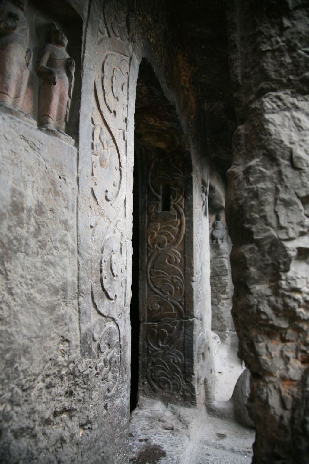 Miniature of Southern Xiangtangshan, Cave 7, archway