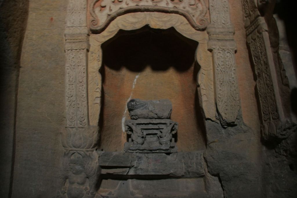 Miniature of Northern Xiangtangshan, North Cave, stupa-form niches