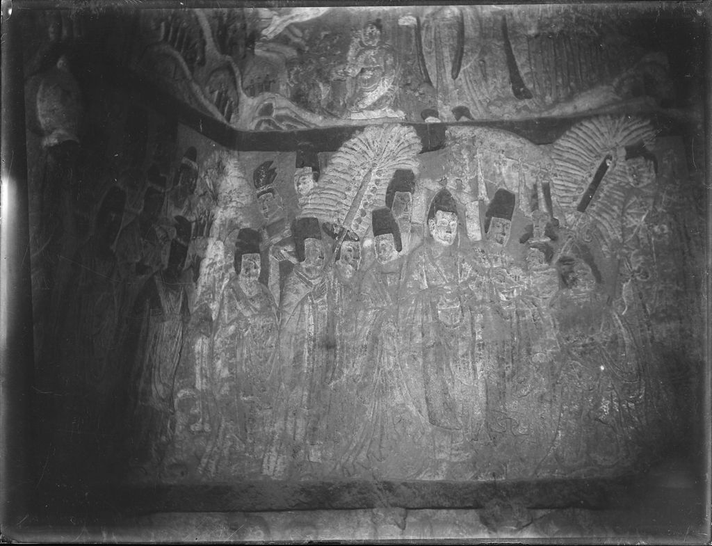 Miniature of Longmen Binyang Central Cave, northeast wall, showing removed donors relief ("Emperor Xiaowen and his entourage worshipping the Buddha")