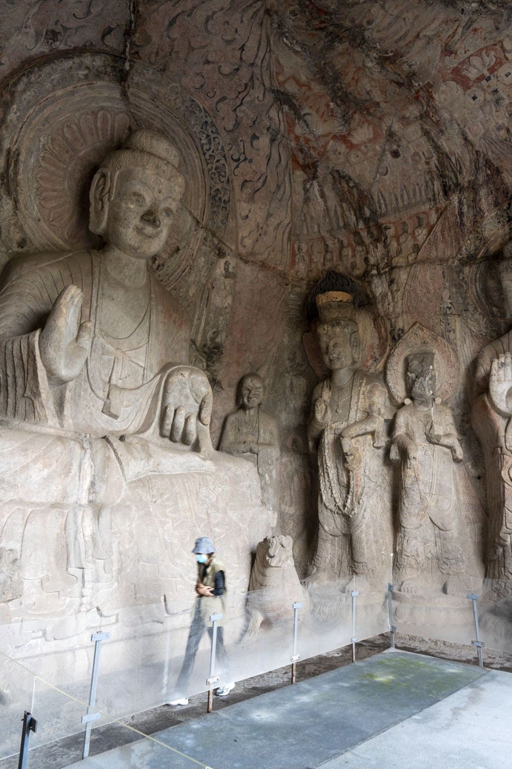 Miniature of Longmen Binyang Central Cave, central Buddha and northwest corner