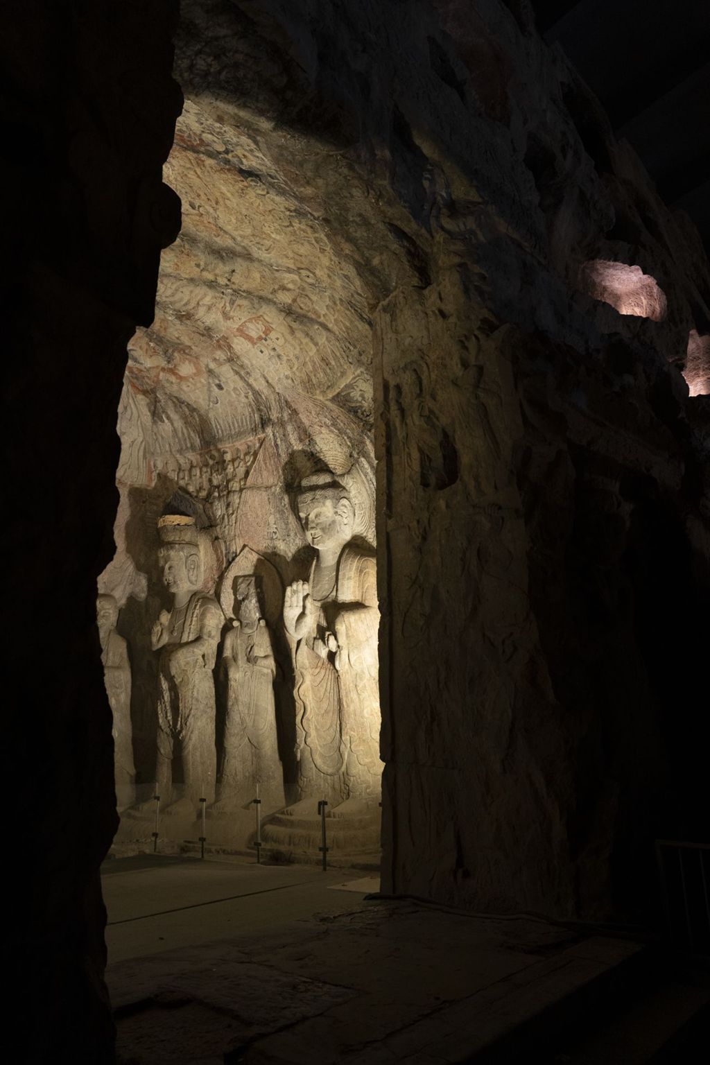 Miniature of Longmen Binyang Central Cave, north wall, night view
