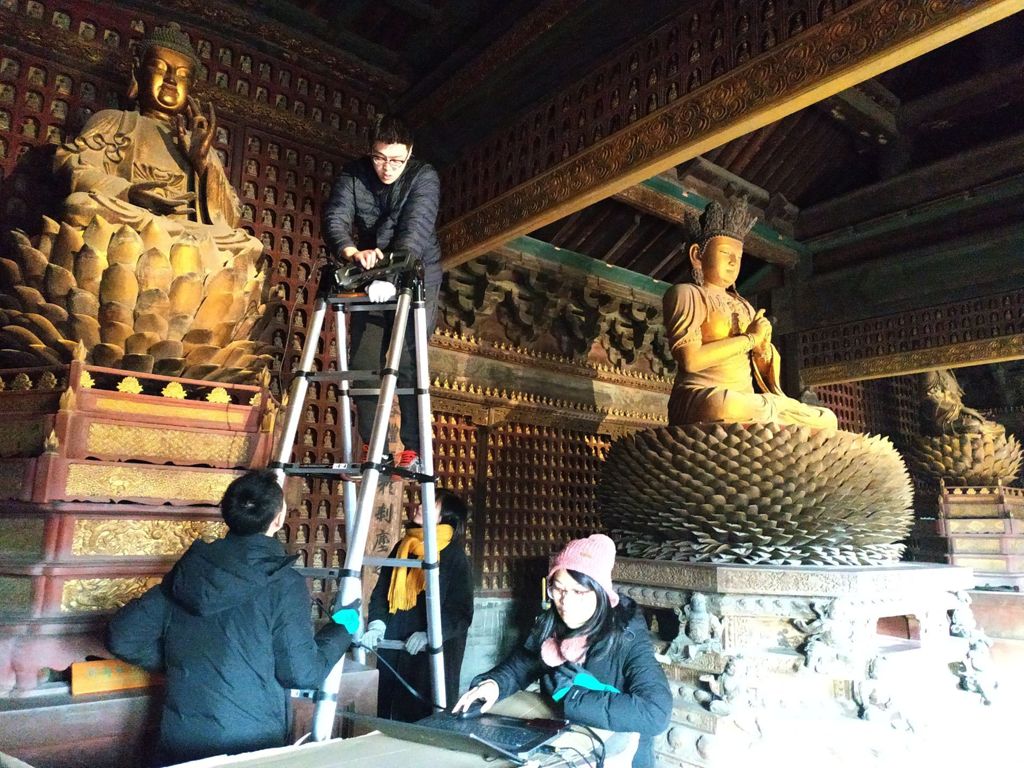 Miniature of Wanfo Pavilion (Wanfoge, Ten Thousand Buddhas Pavilion), research team conducting scanning