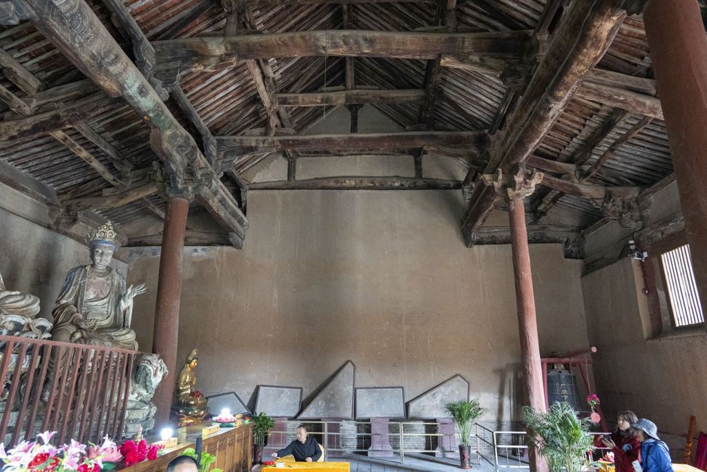 Miniature of Lower Guangsheng Temple, back hall (or Daxiong Bodian), east wall