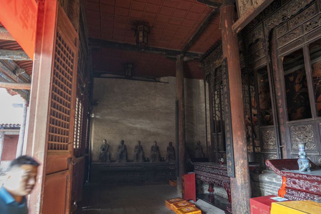 Miniature of Upper Guangsheng Temple, Sakyamuni Hall (or Daxiong Bodian), interior