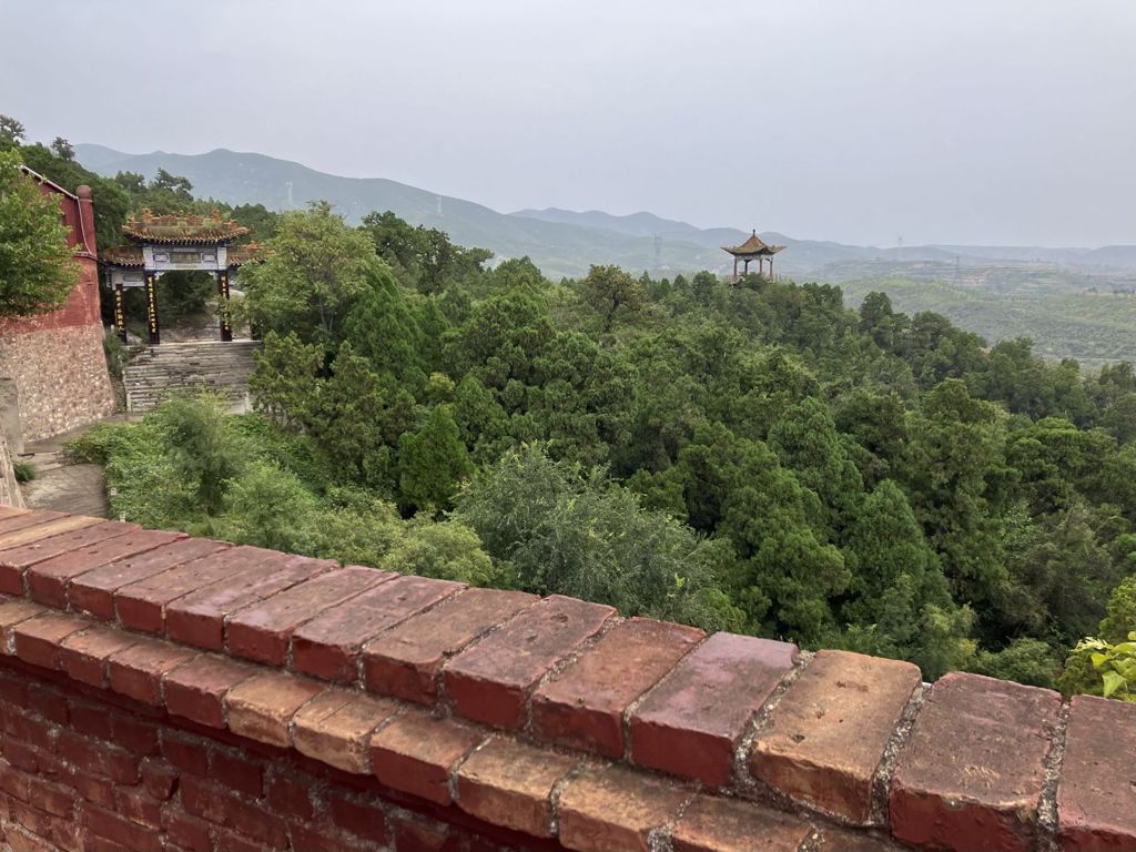Miniature of Upper Guangsheng Temple, surroundings