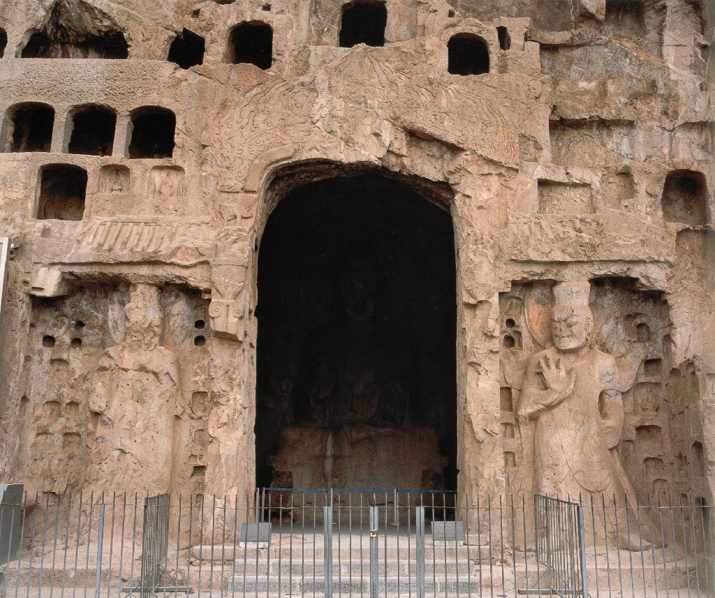 Miniature of Longmen Binyang Central Cave, The outer wall of Cave 140 (Binyang Central Cave) (both sides of the cave door, including Caves 114-117, 155, 156, 164, 165, 173, 174, 176-179)