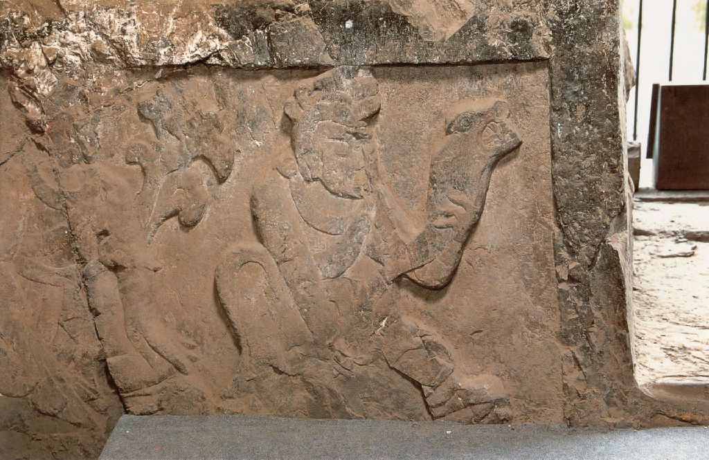 Miniature of Longmen Binyang Central Cave, One of the guardian kings in the lower section of the north side of the East Wall of Cave 140