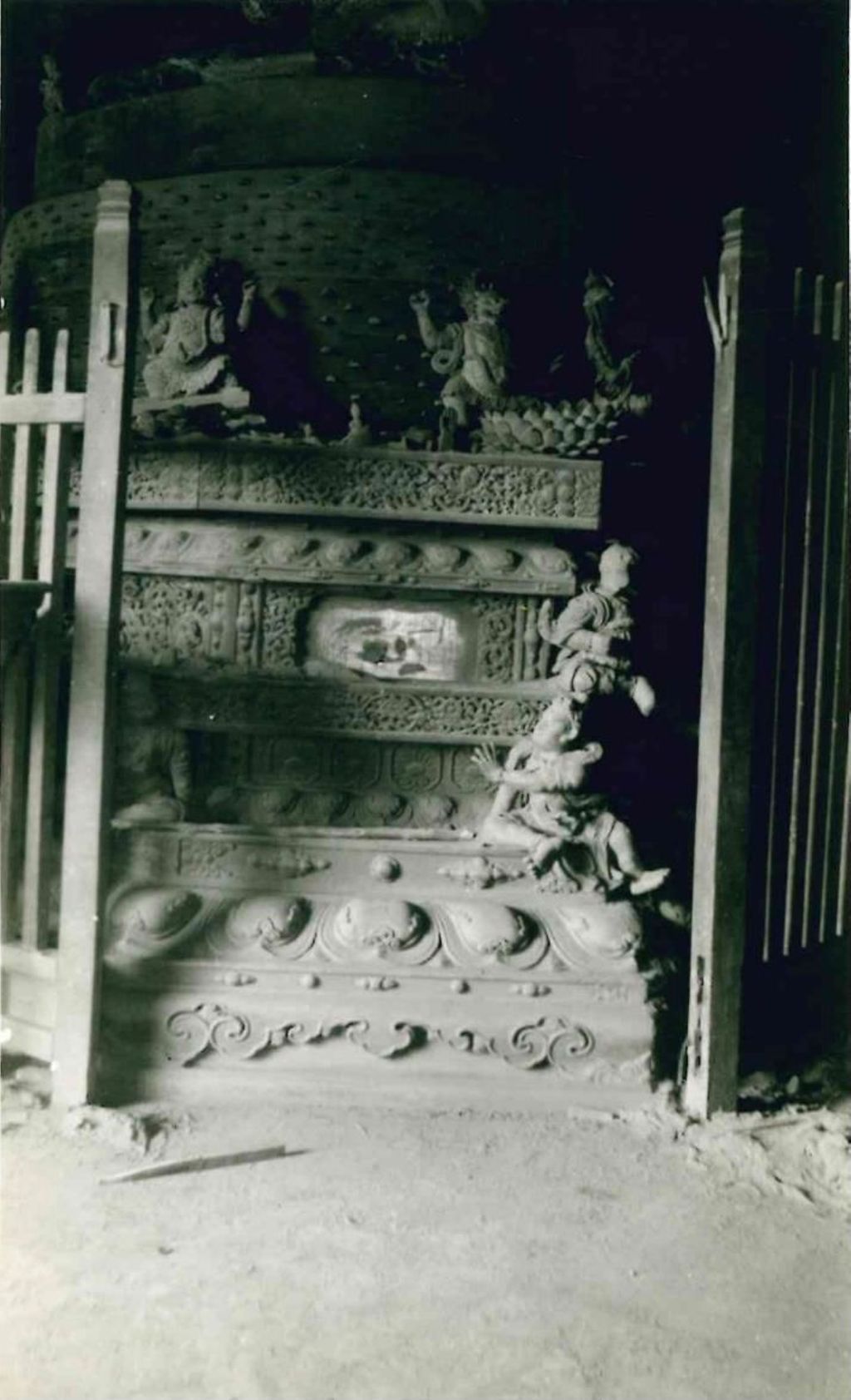 Miniature of Buddha Triad from Wanfo Pavilion (Wanfoge, Ten Thousand Buddhas Pavilion), throne of the Vairocana Buddha
