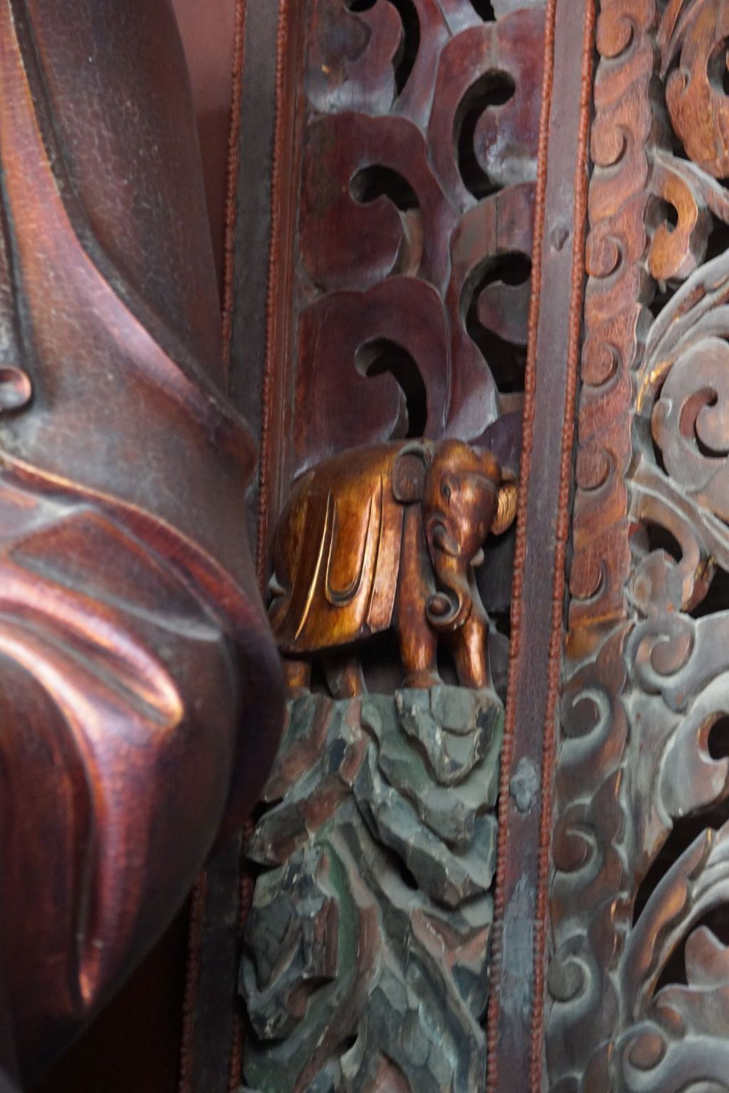 Miniature of Dazhi Hall (Dazhidian, Hall of Great Wisdom), elephant figure