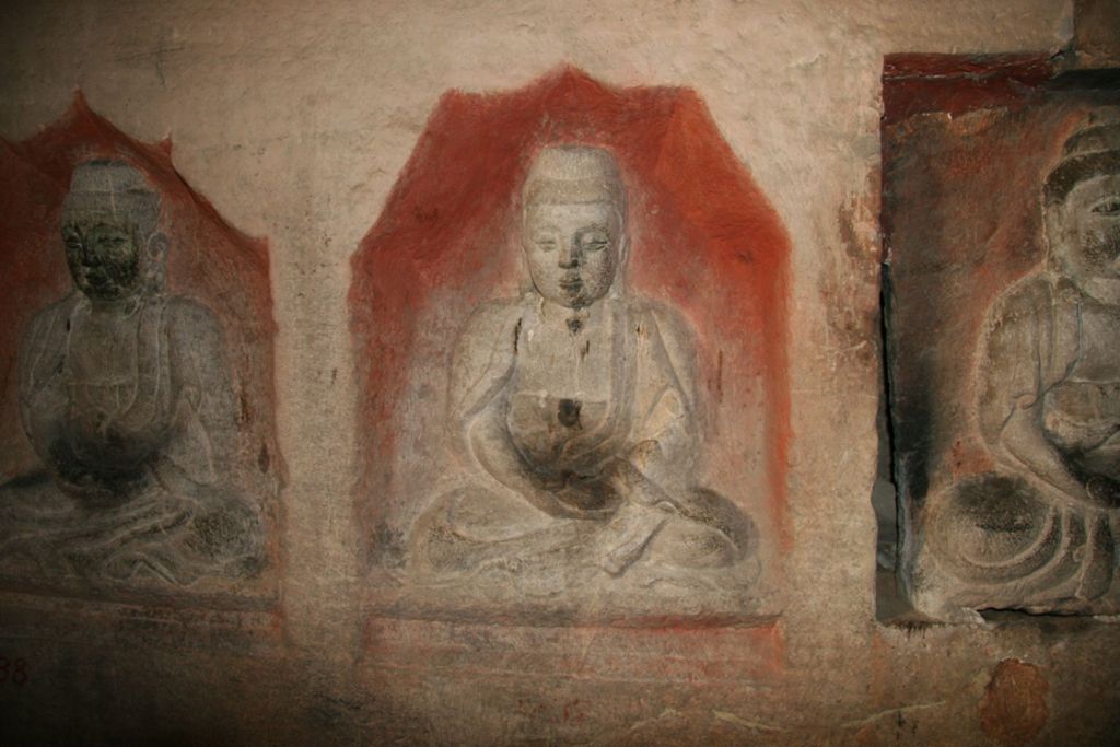 Miniature of Northern Xiangtangshan, Middle Cave, interior