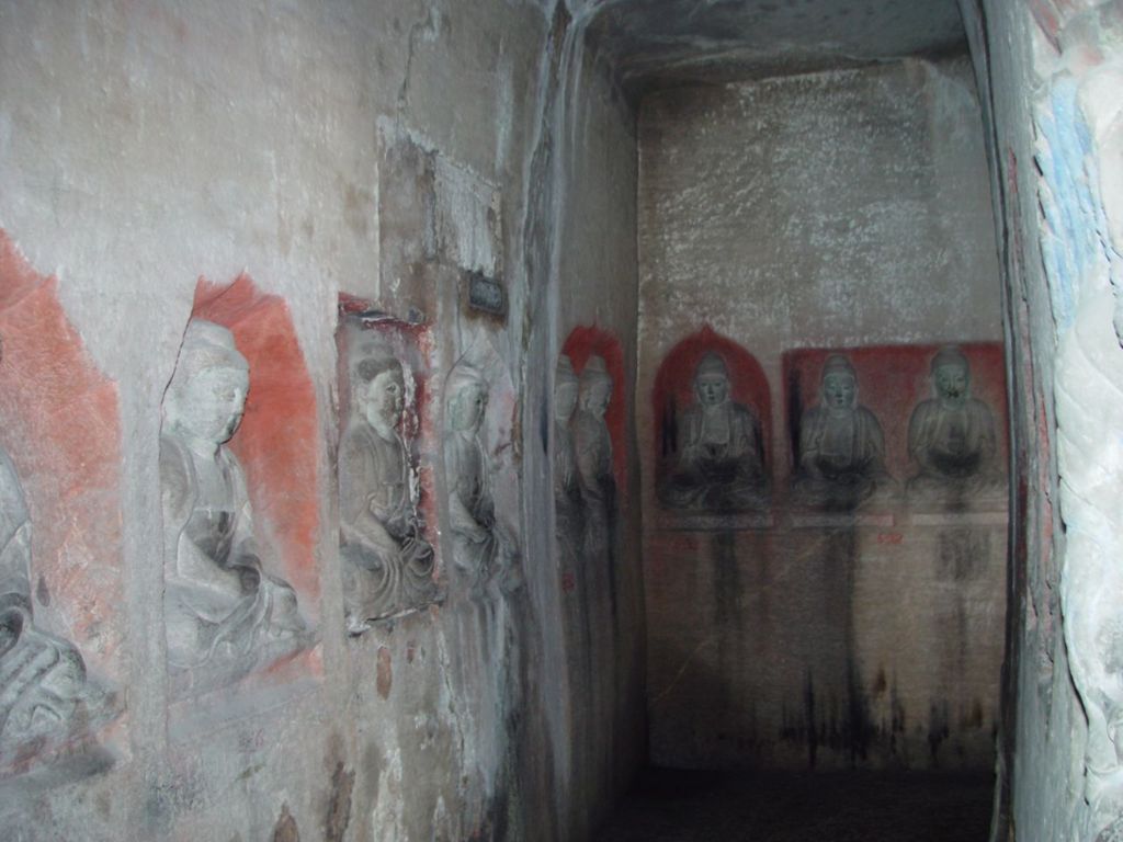 Miniature of Northern Xiangtangshan, Middle Cave, interior