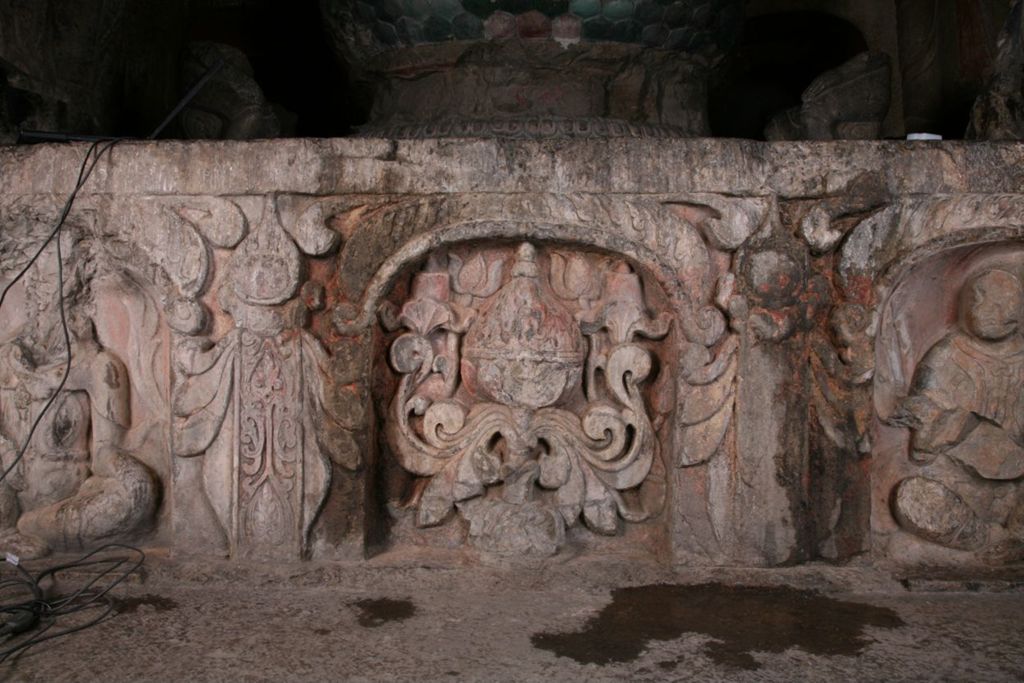 Miniature of Northern Xiangtangshan, Middle Cave, altar base, front