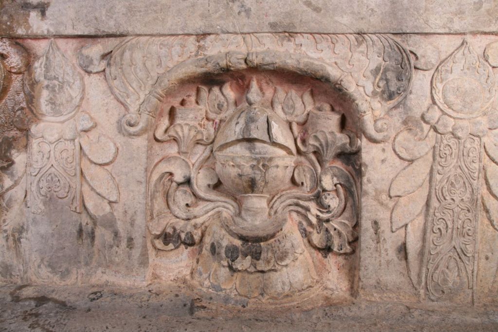 Miniature of Northern Xiangtangshan, Middle Cave, altar base, north