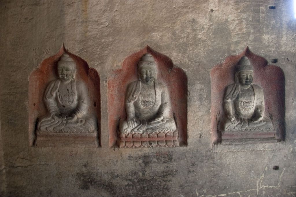 Miniature of Northern Xiangtangshan, Middle Cave, interior