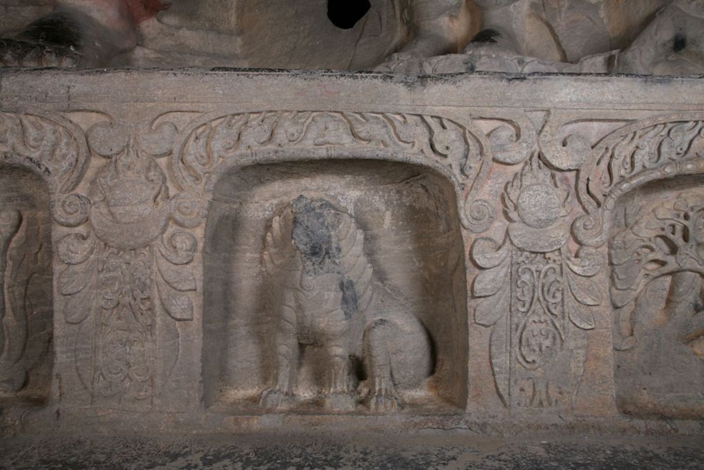 Miniature of Northern Xiangtangshan, North Cave, altar base, north