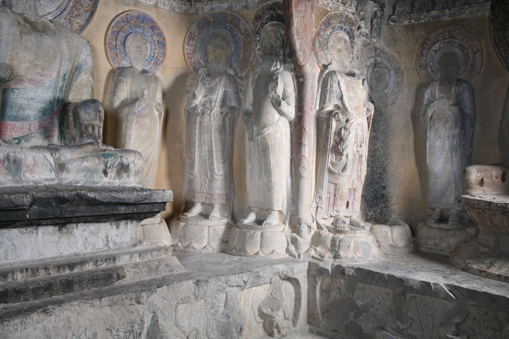 Miniature of Northern Xiangtangshan, South Cave, east wall