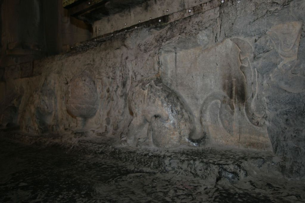 Miniature of Northern Xiangtangshan, South Cave, east wall